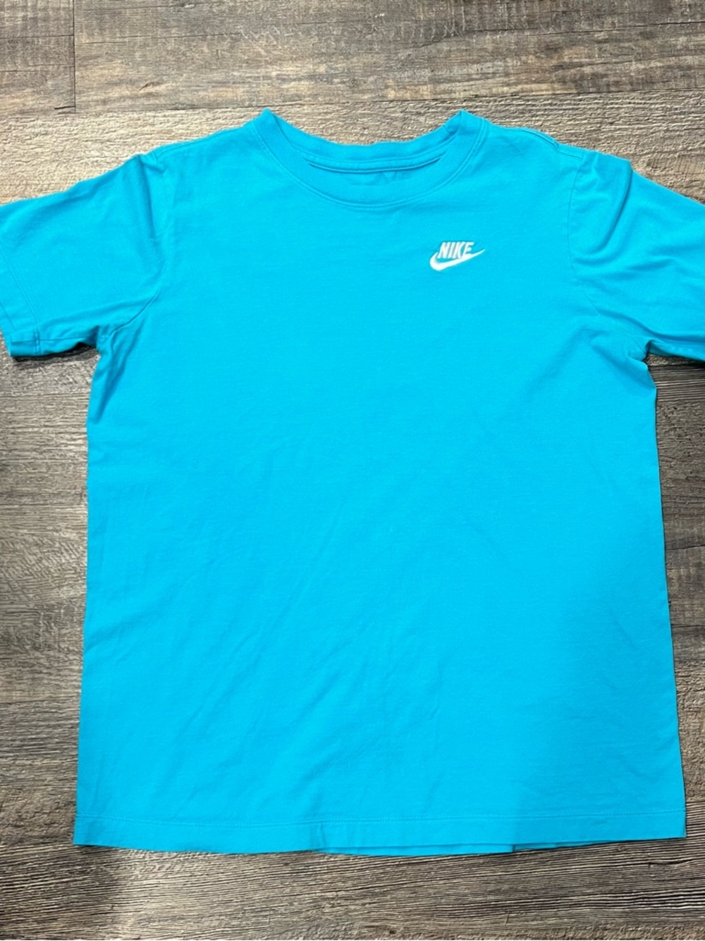 Nike Kids Short-Sleeve Tee in Bright Aqua Blue